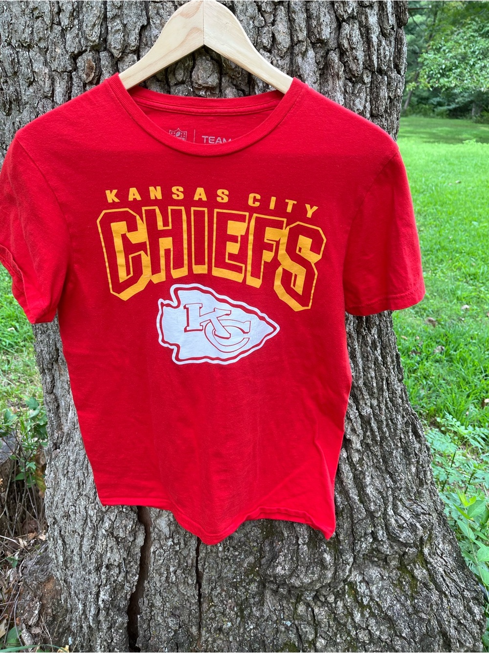 ⭐️NFL Team Apparel KC Chiefs Graphic Tee in size S